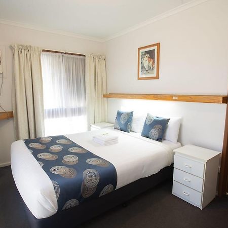 Majestic Motel Horsham Kültér fotó
