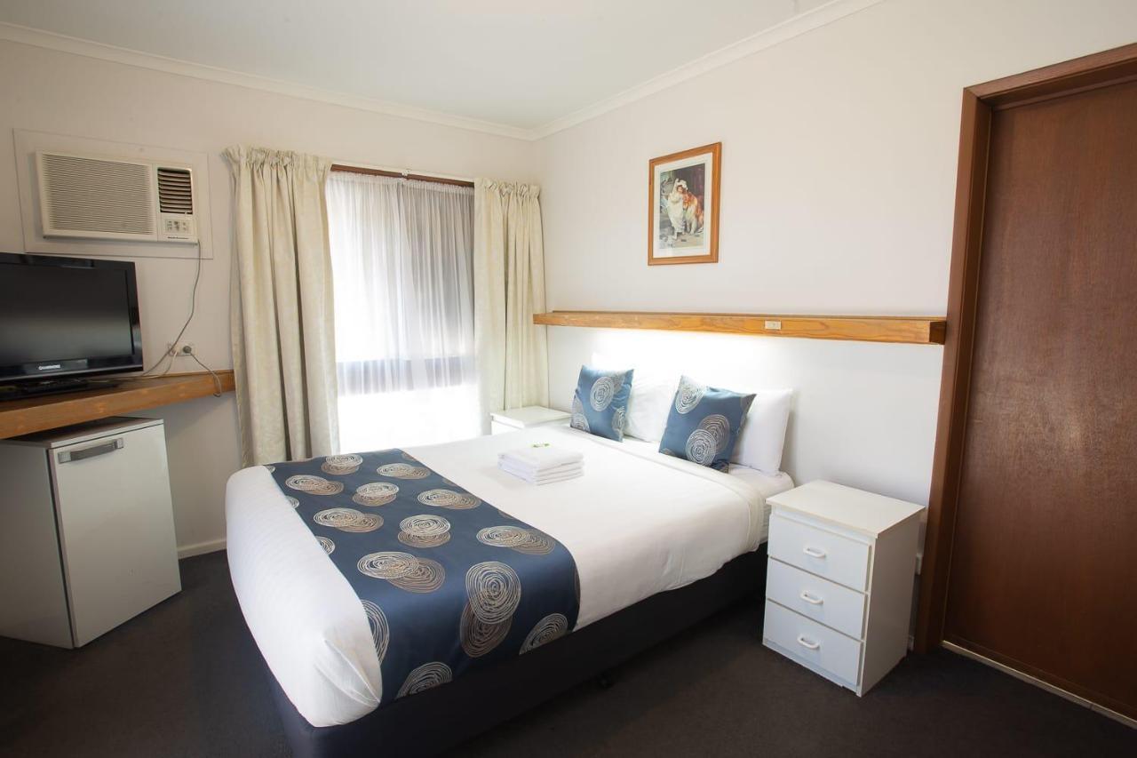Majestic Motel Horsham Kültér fotó