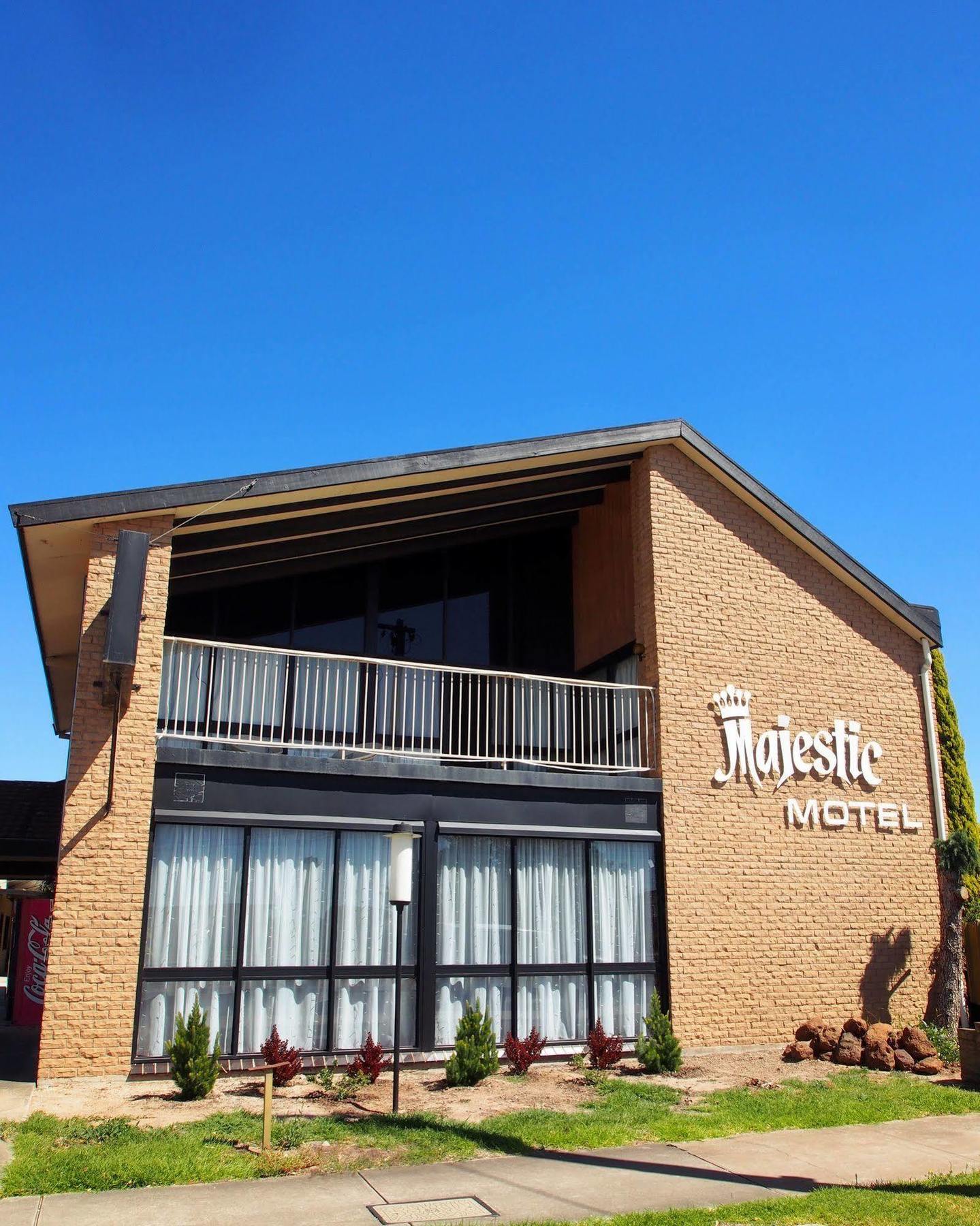 Majestic Motel Horsham Kültér fotó